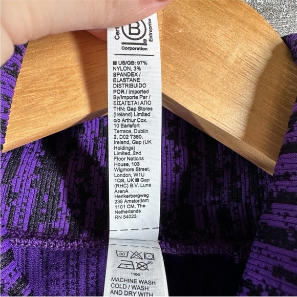 Athleta Flurry Elemental Turtleneck Purple Black Print Women’s Size XS - Picture 13 of 15